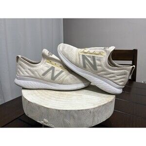 New Balance FuelCore Coast v4 Women's Sneakers Moonbeam White Size 8 WCSTLRM4